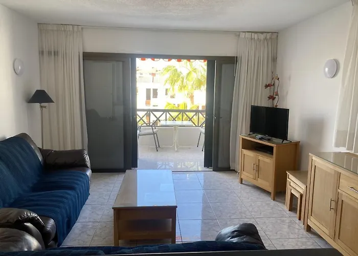 1 Bed 18a1, Victoria Court 1, Cristianos, Tenerife Лос Кристианос