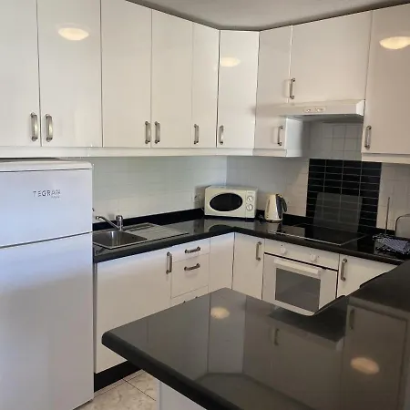 Lovely Self Catering 1 Bed 18a1, Cristianos, Tenerife Appartamento